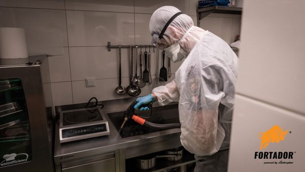 El uso de máquinas de vapor para la limpieza en el sector de la gastronomía  - FORTADOR