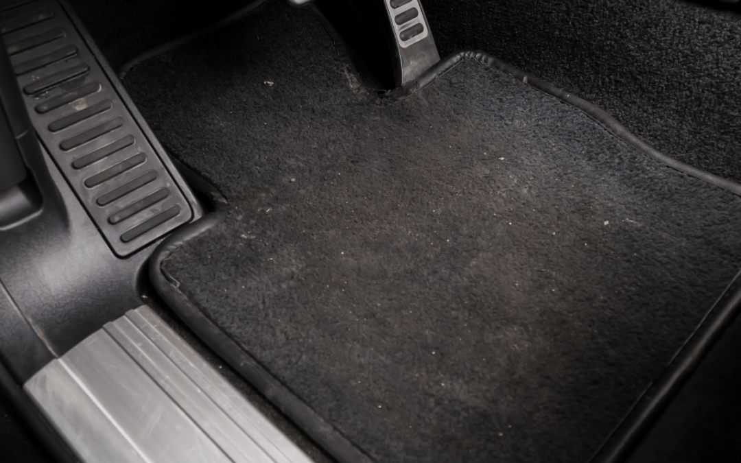 Revitalizing Your Car Mats: Step-by-Step Expert Advice for Cleaning and Revitalizing Rubber Mats